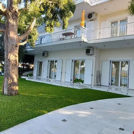 Tzeni Lygia (Lefkada)