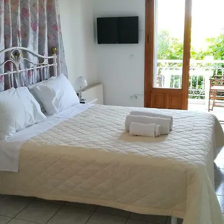 Tzeni Apartment *