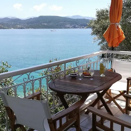 Tzeni Apartment *