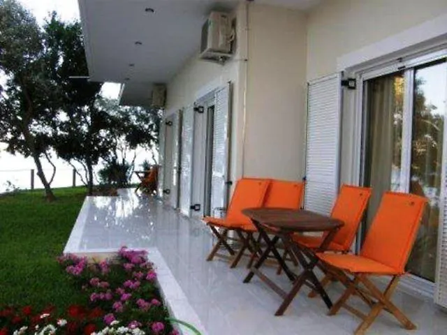 Tzeni Apartament *
