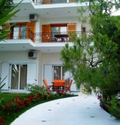 Apartament Tzeni